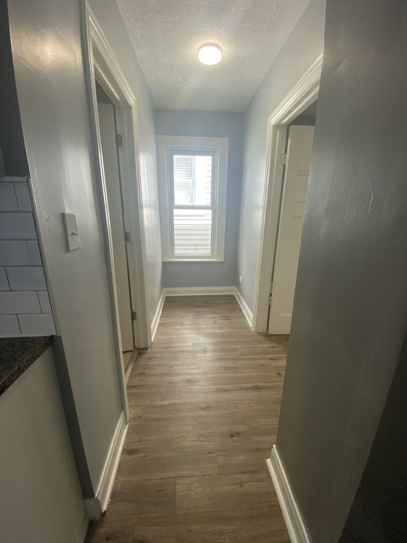 4812 S Elizabeth Street Unit: 2R