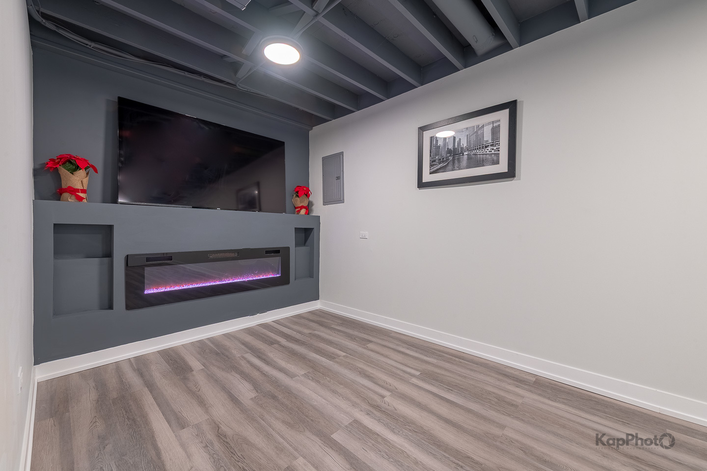 9130 S Greenwood Avenue