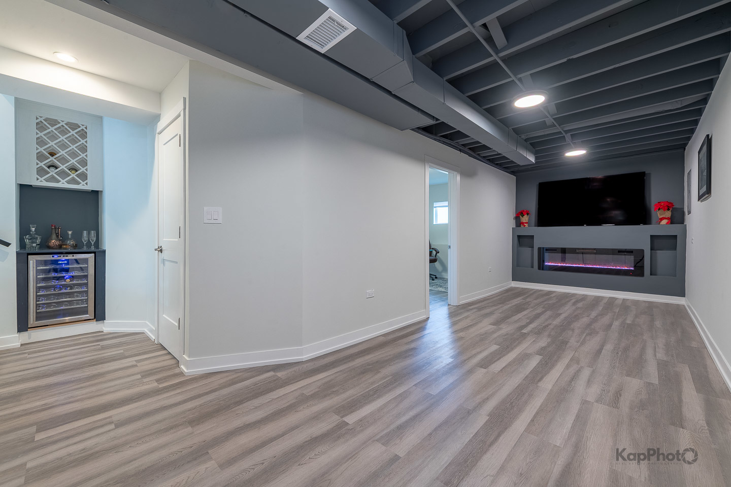 9130 S Greenwood Avenue