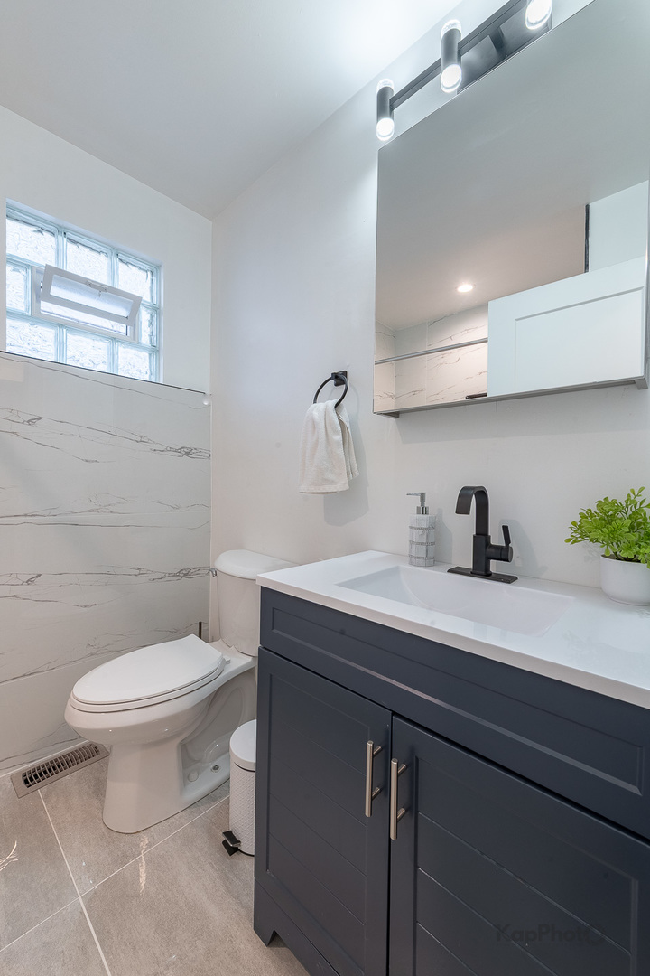 9130 S Greenwood Avenue