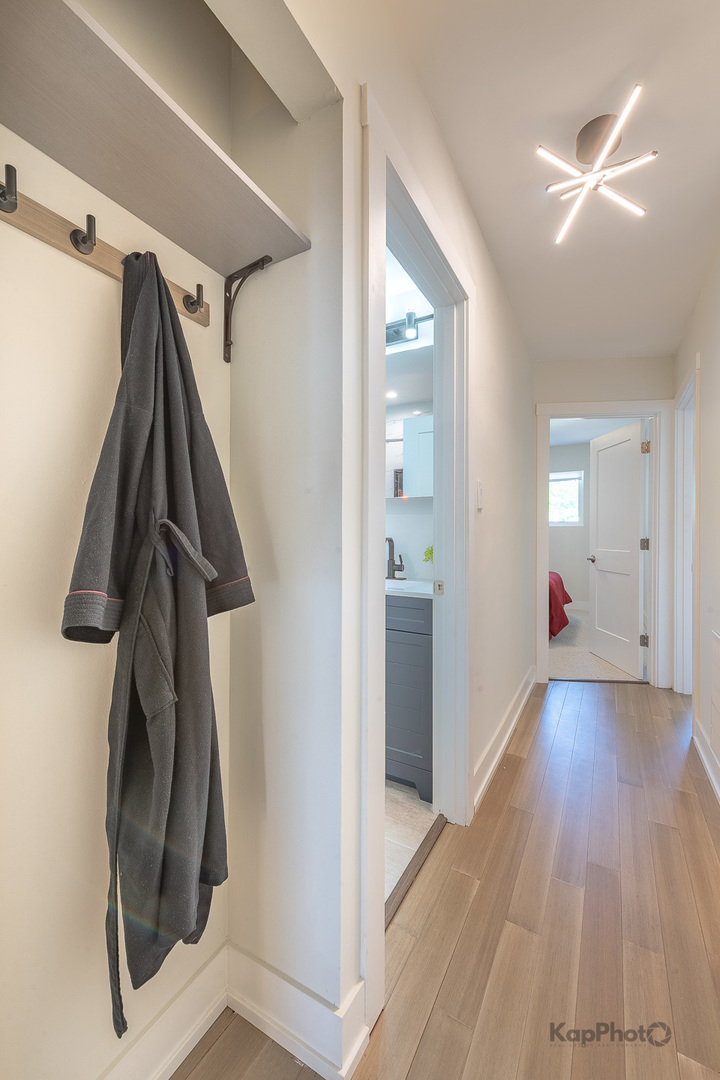 9130 S Greenwood Avenue