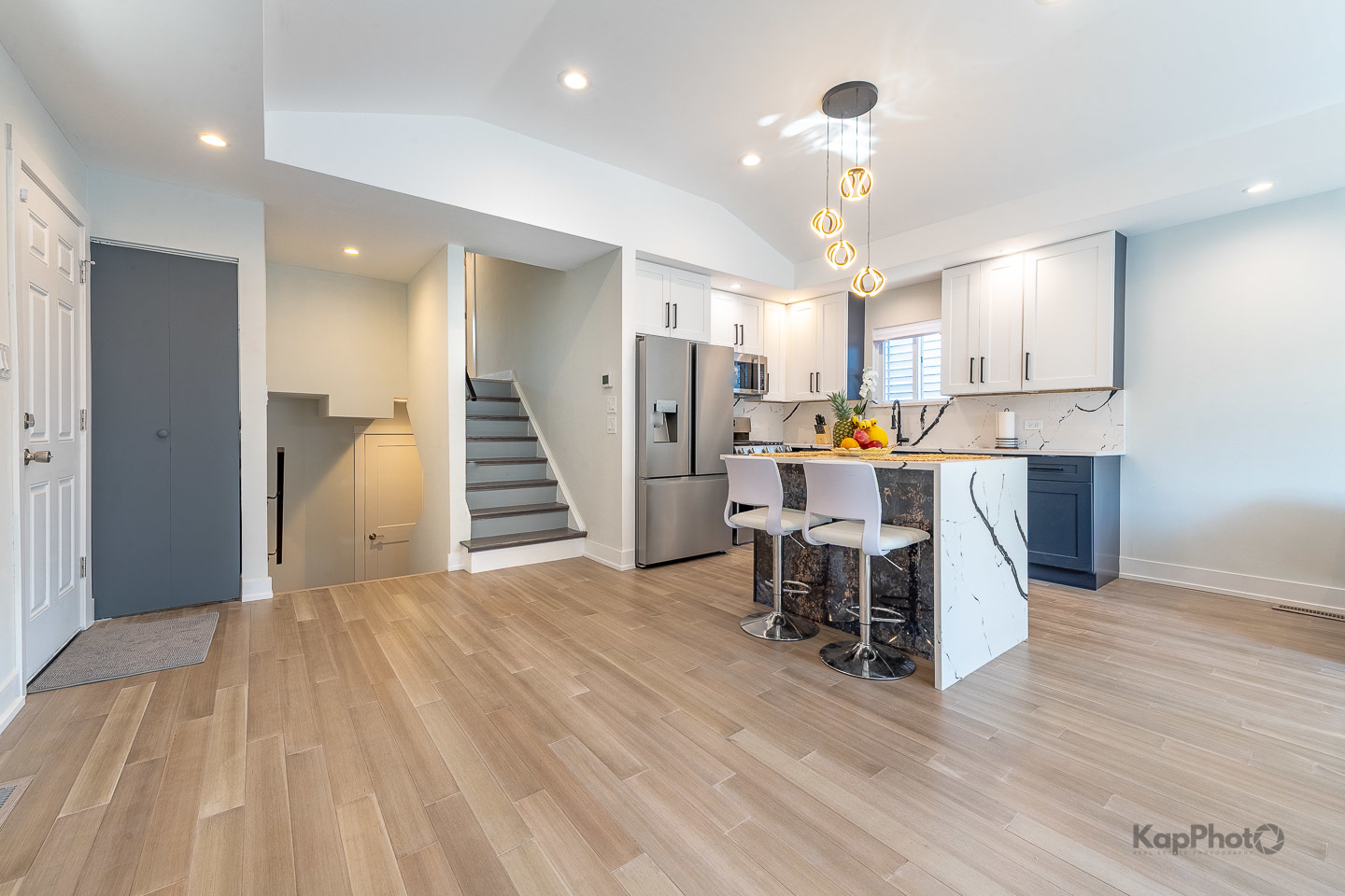 9130 S Greenwood Avenue