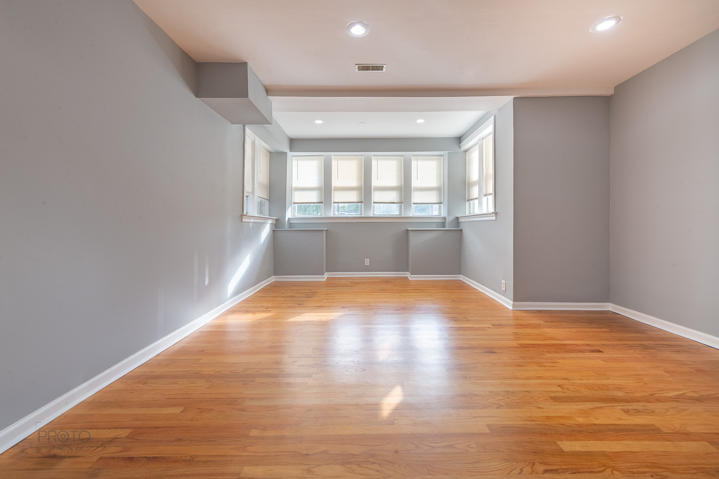 3100 W Argyle Street Unit: G