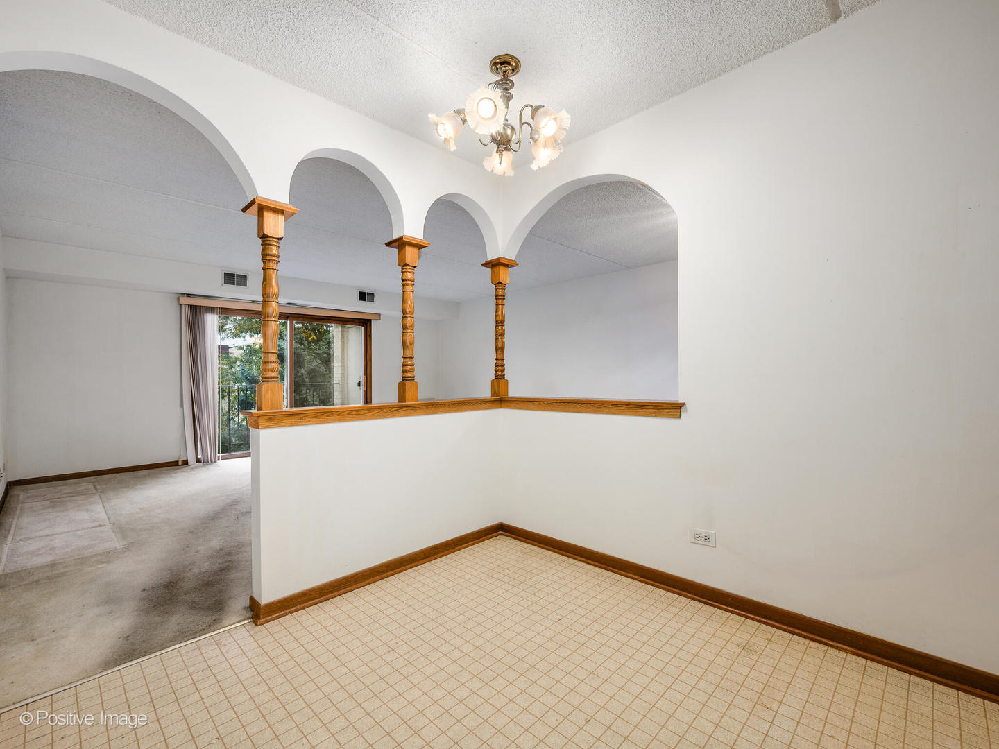 6455 W Belle Plaine Avenue Unit: 410