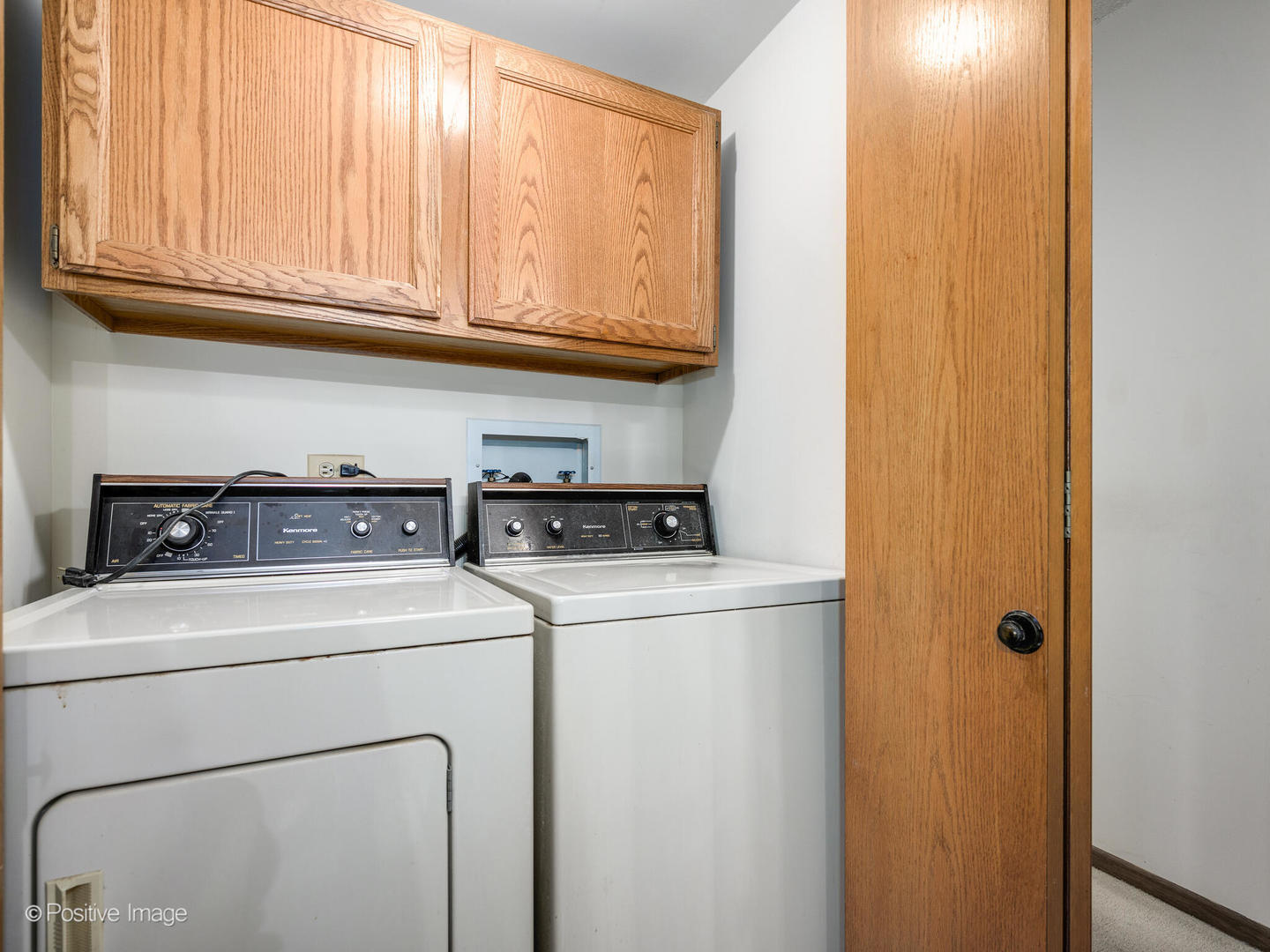 6455 W Belle Plaine Avenue Unit: 410