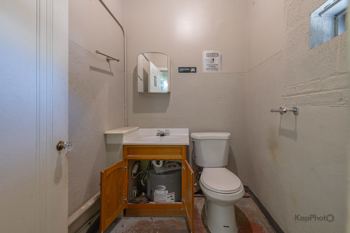 10420-10422 S Ewing Avenue