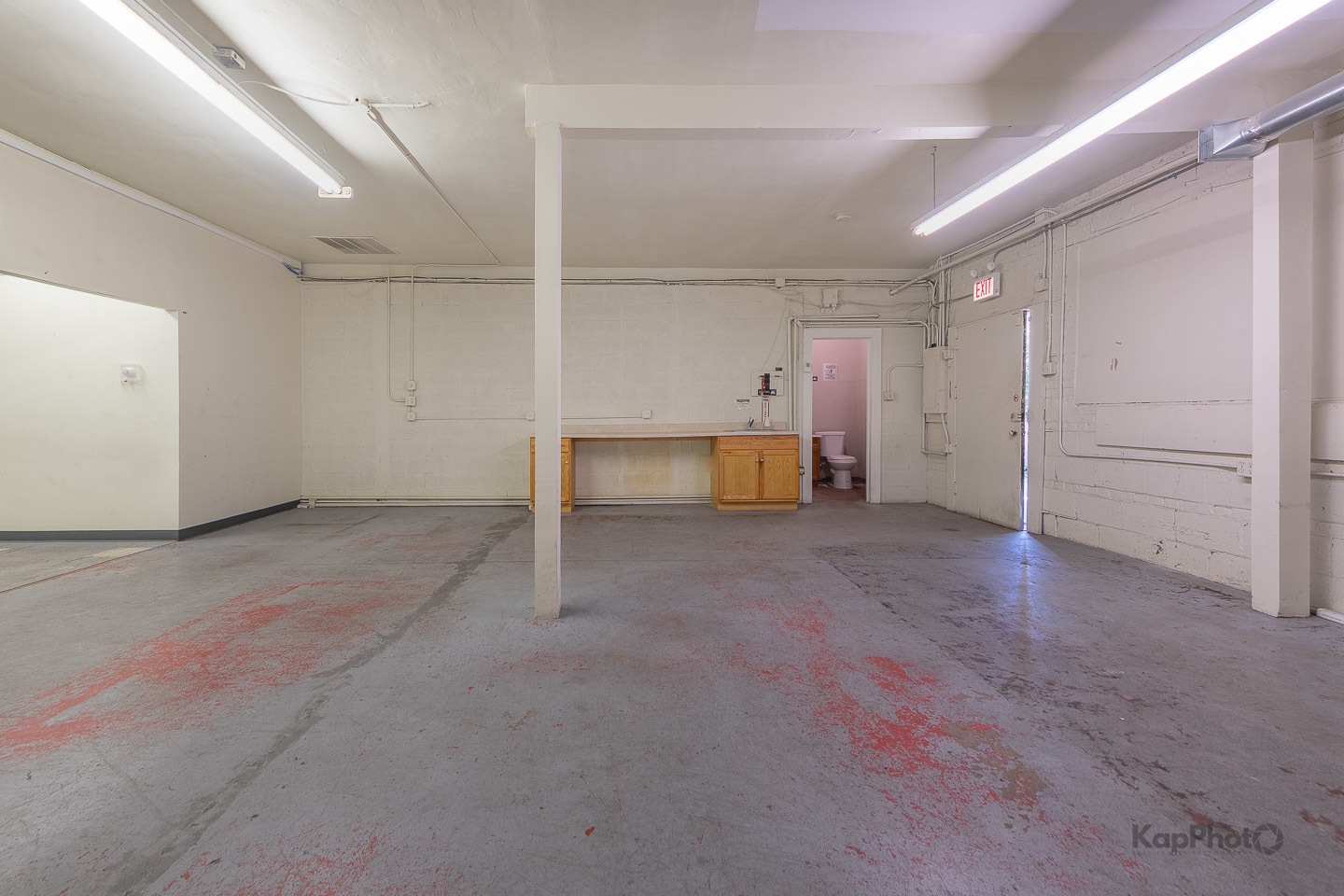 10420-10422 S Ewing Avenue