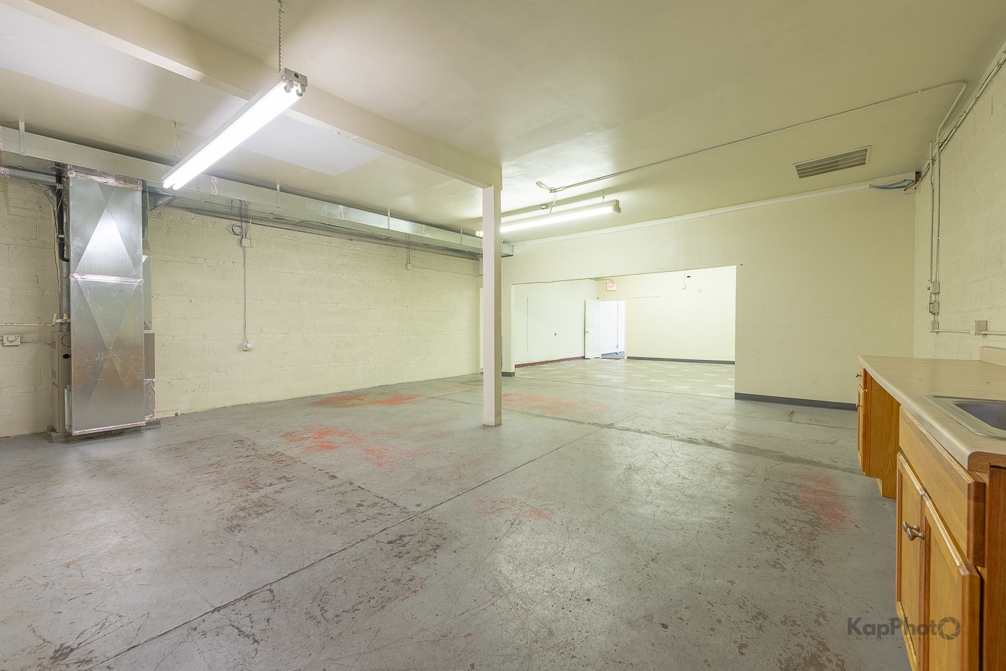 10420-10422 S Ewing Avenue