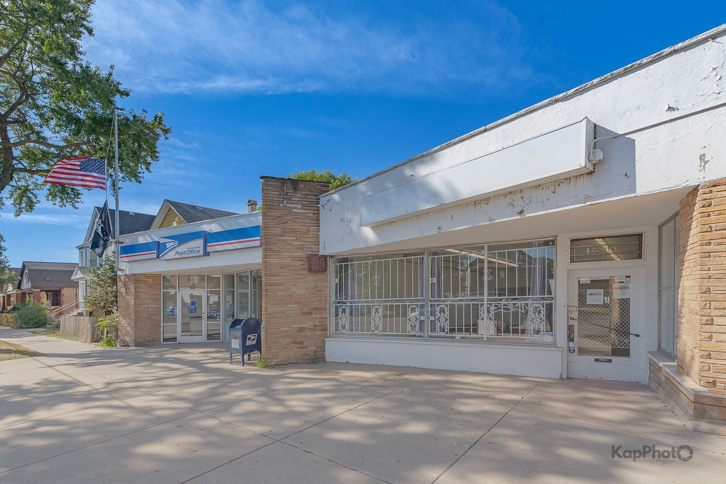 10420-10422 S Ewing Avenue