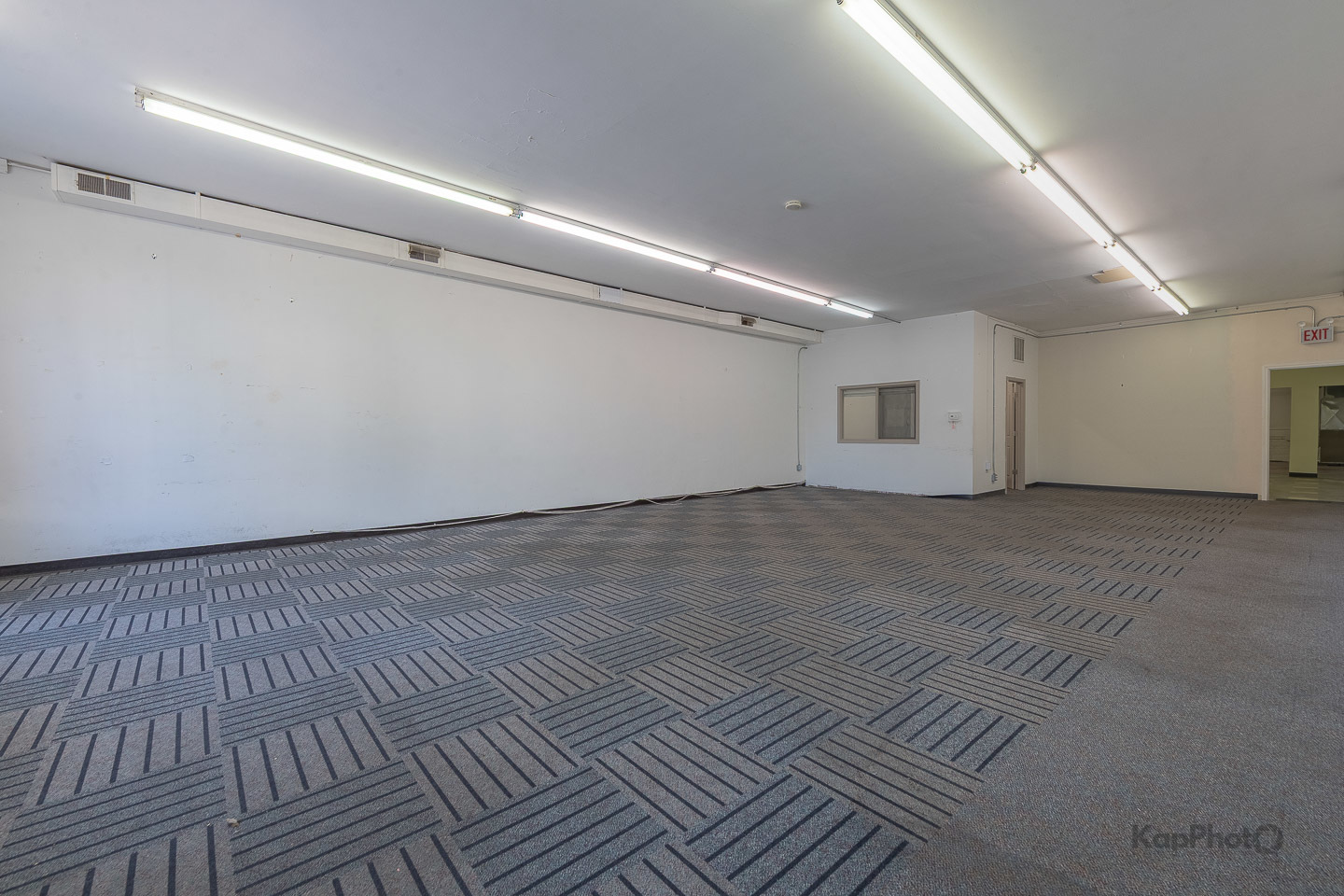 10420-10422 S Ewing Avenue