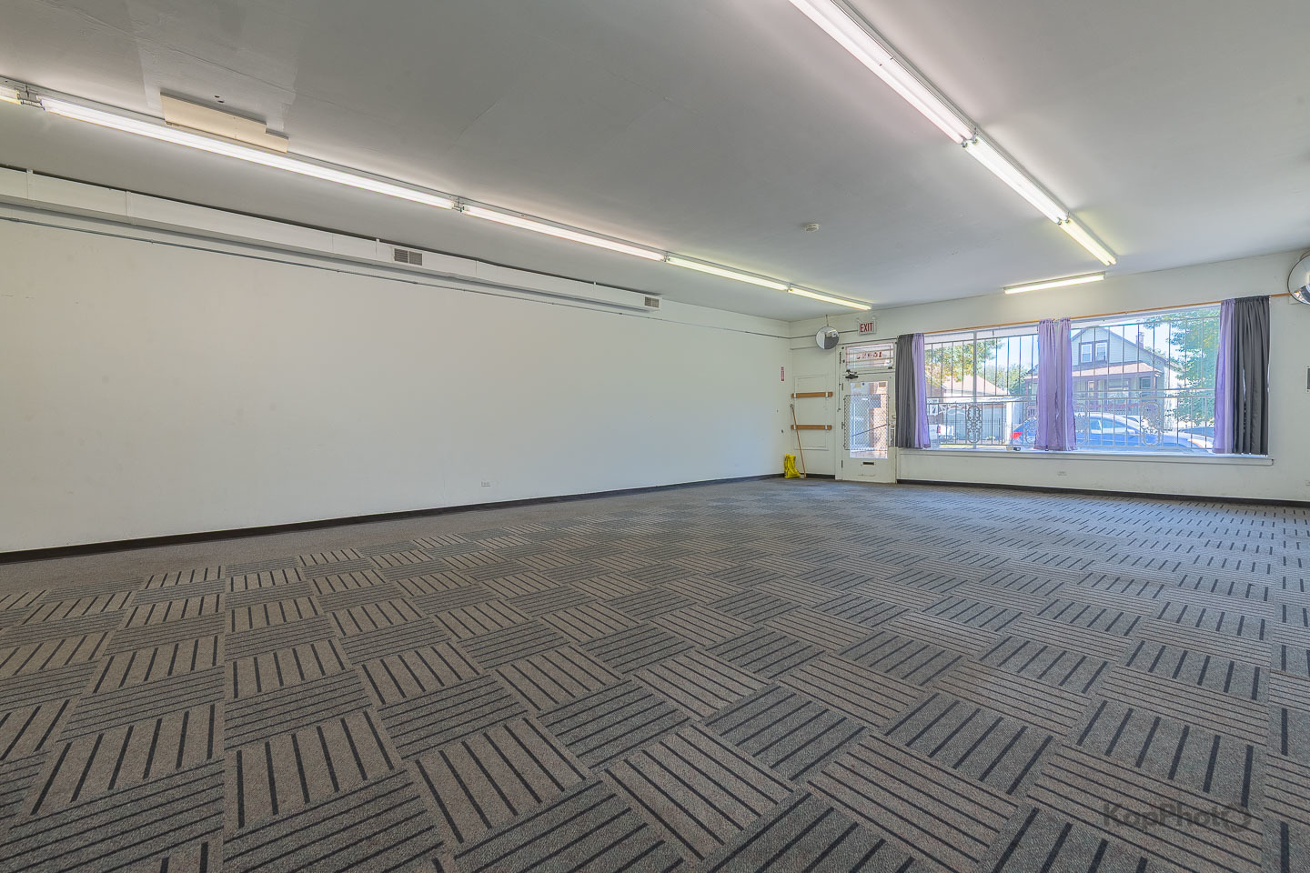 10420-10422 S Ewing Avenue