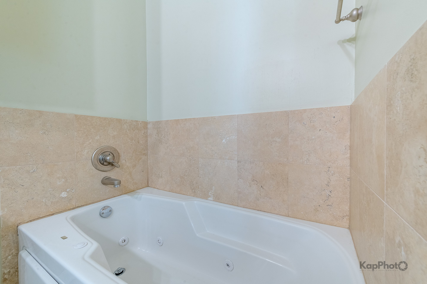 915 S Oak Park Avenue Unit: 1B