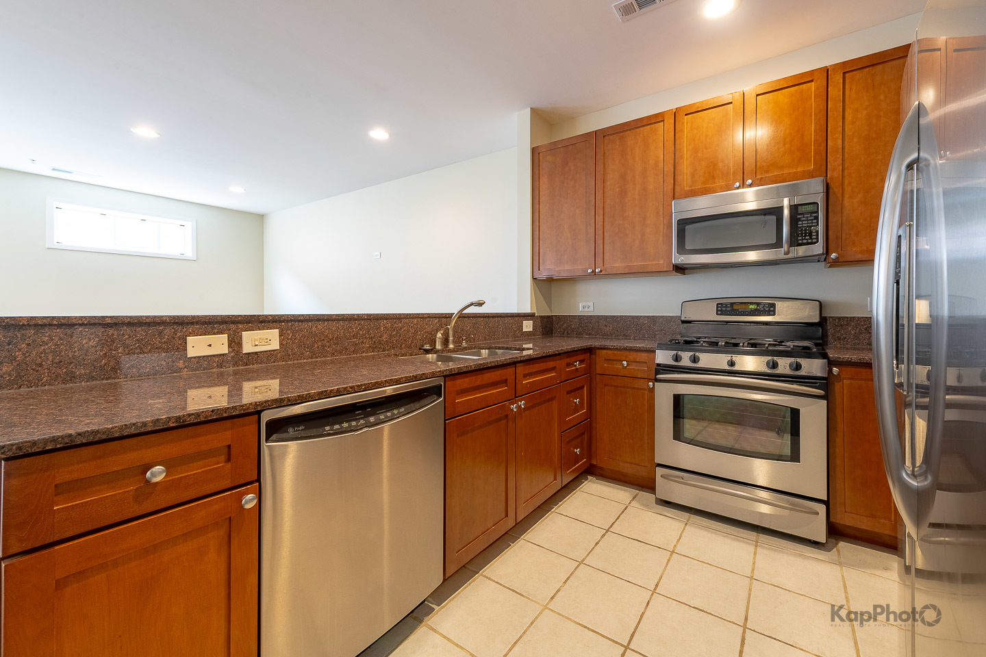915 S Oak Park Avenue Unit: 1B