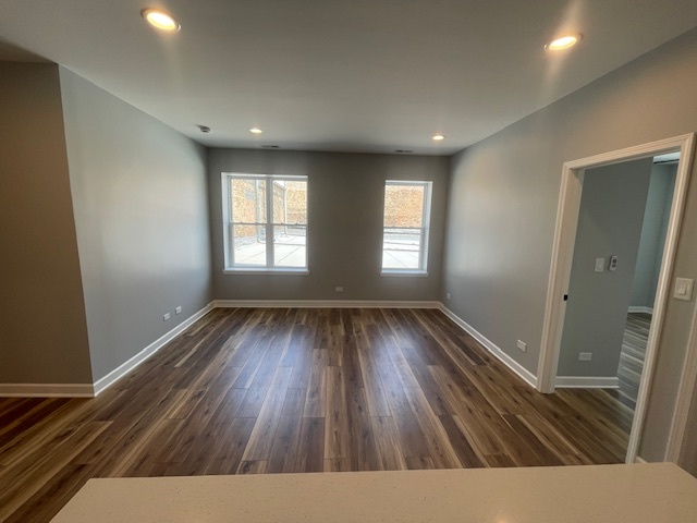 1719 W CHICAGO Avenue Unit: 4