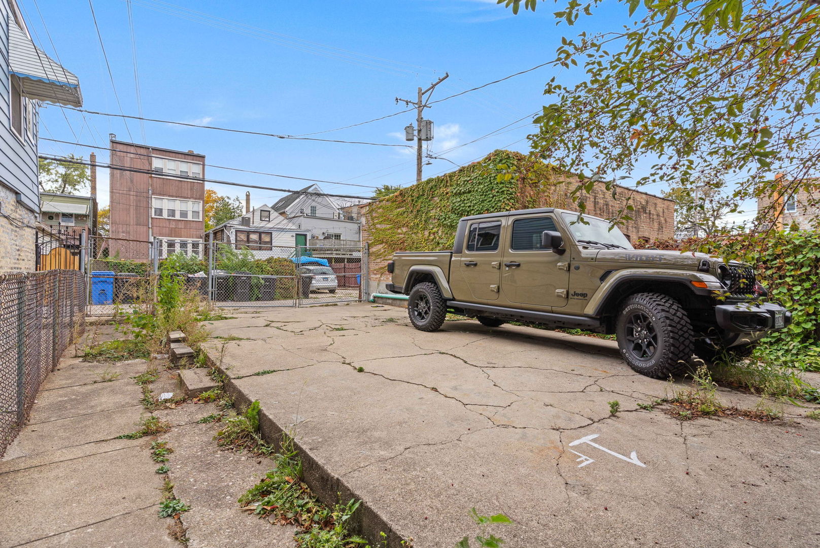 2139 W Chicago Avenue Unit: 2