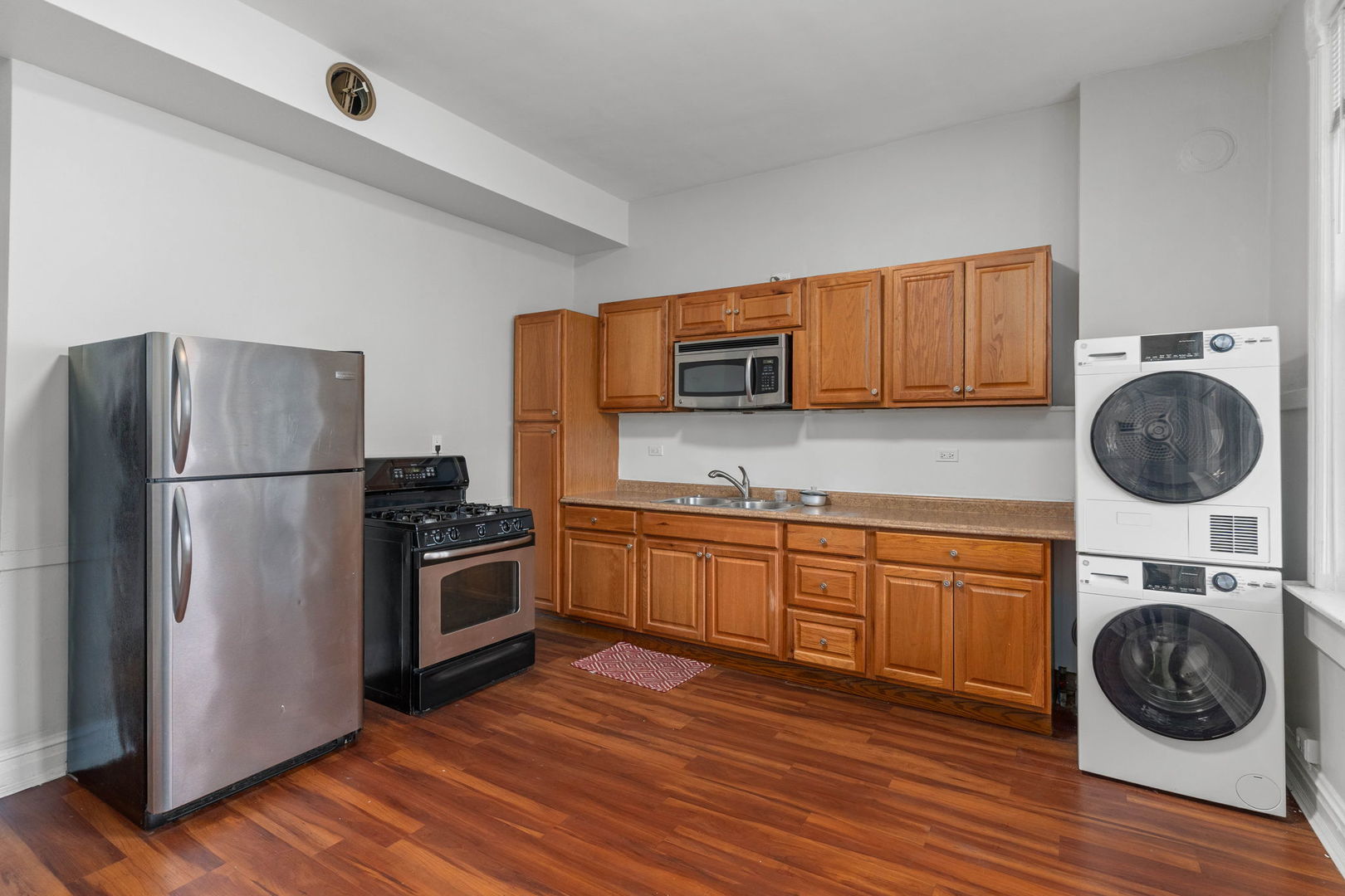 2139 W Chicago Avenue Unit: 2