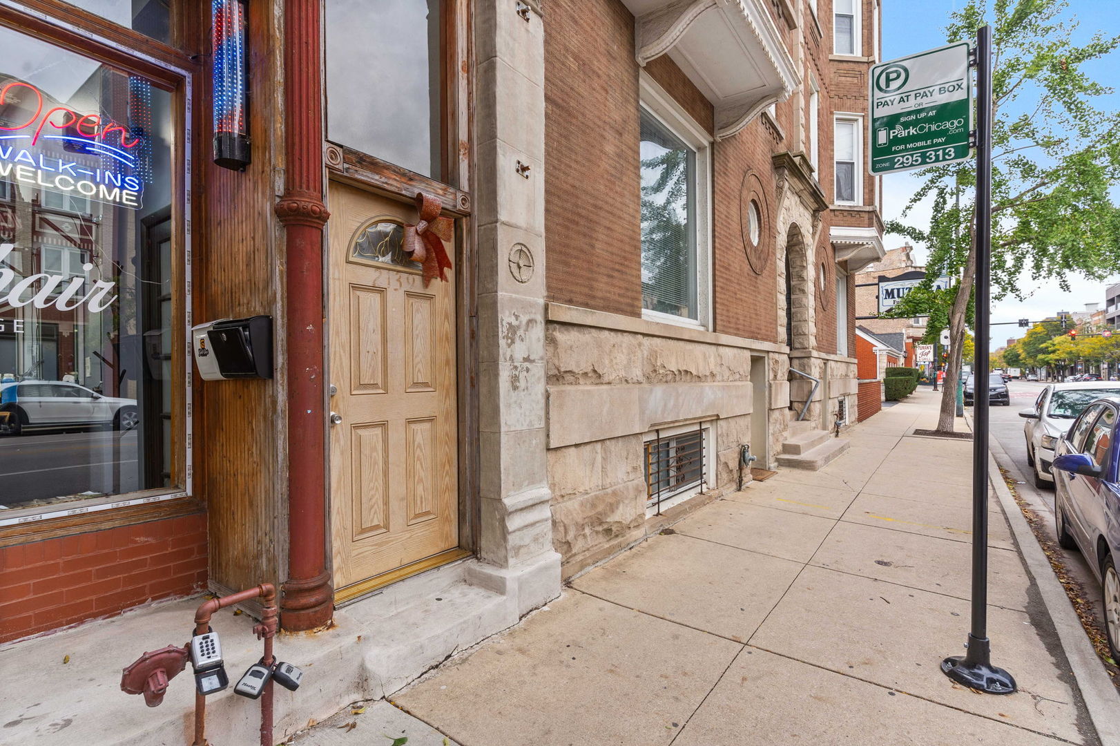 2139 W Chicago Avenue Unit: 2
