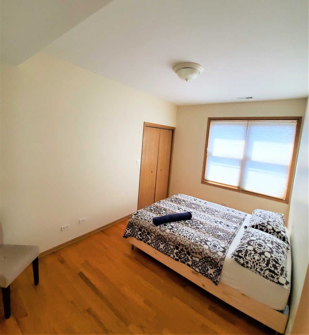 2226 W Monroe Street Unit: 3