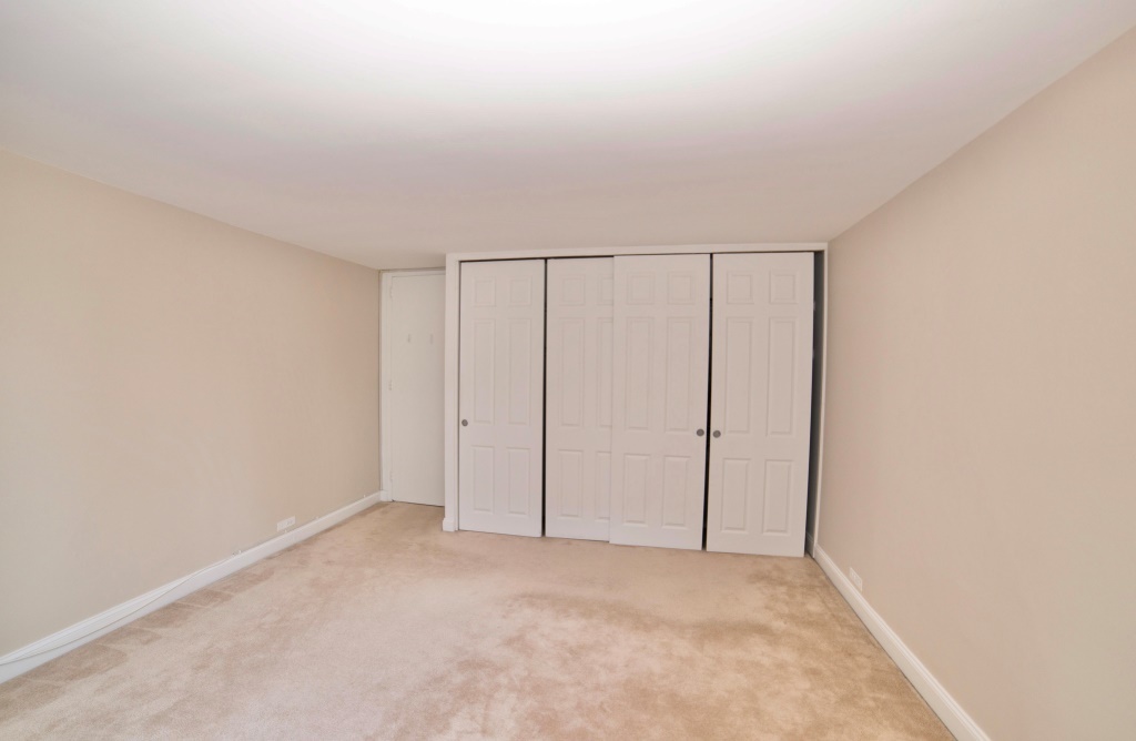 535 N Michigan Avenue Unit: 1906