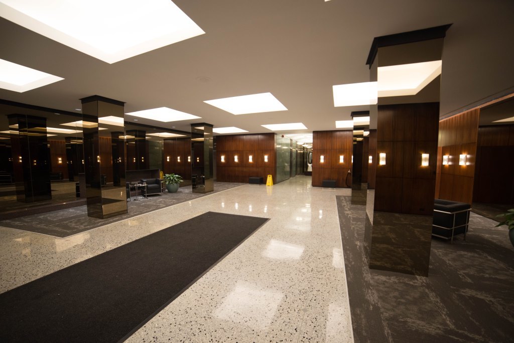 535 N Michigan Avenue Unit: 1906