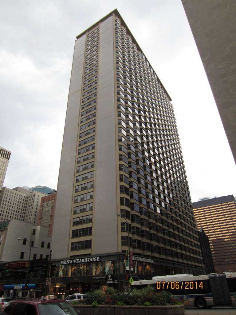 535 N Michigan Avenue Unit: 1906