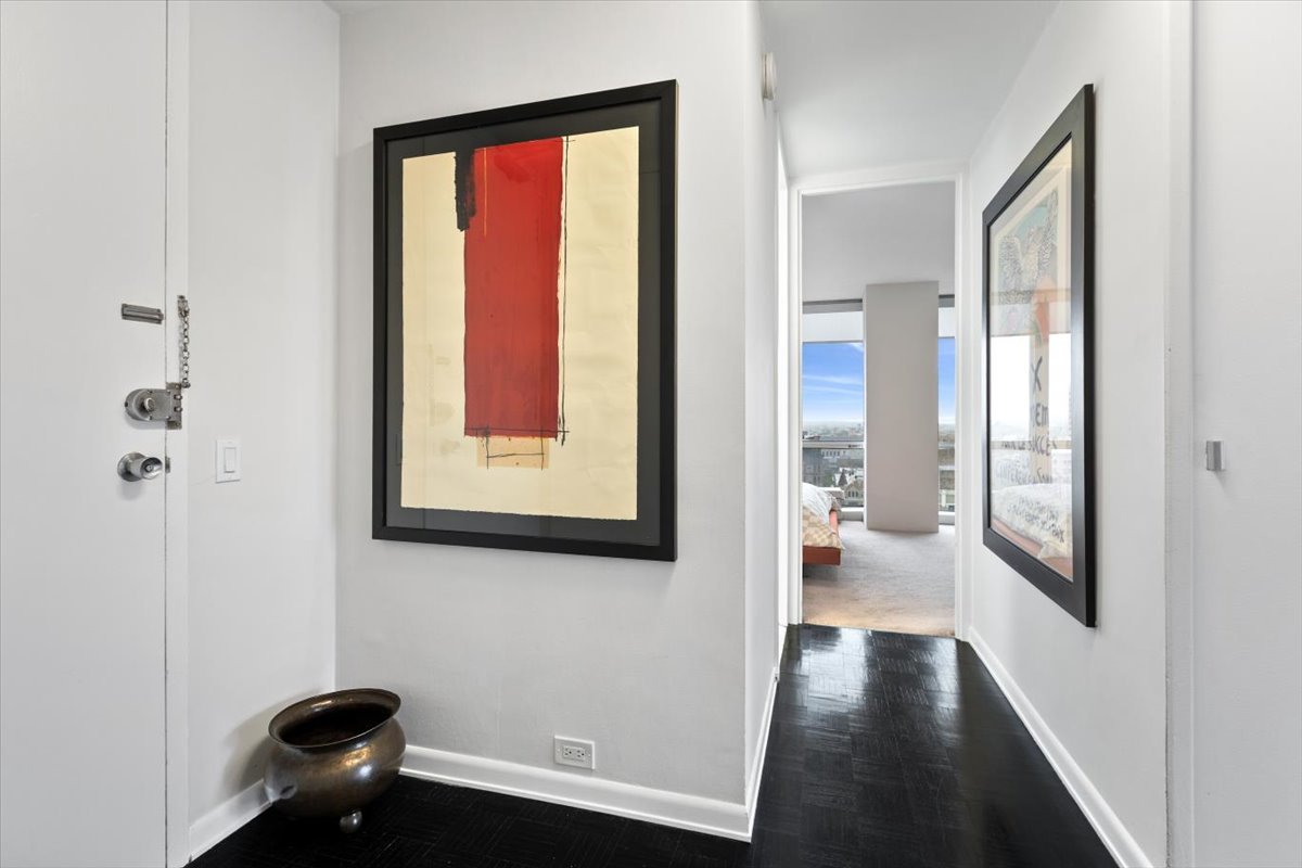 340 W Diversey Parkway Unit: 1616