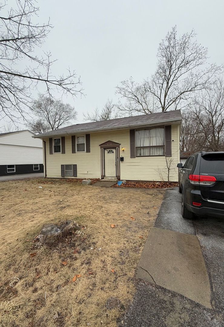 22538 Jeffrey Avenue