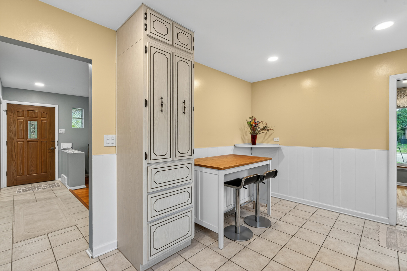 8607 Lawndale Avenue