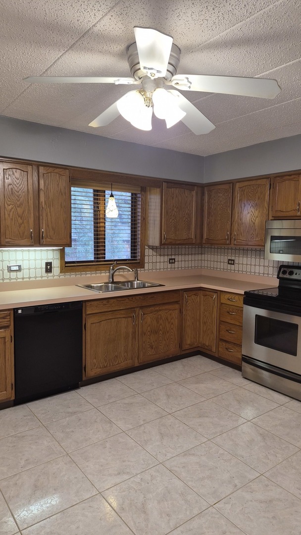 10845 S 84th Avenue Unit: 2A