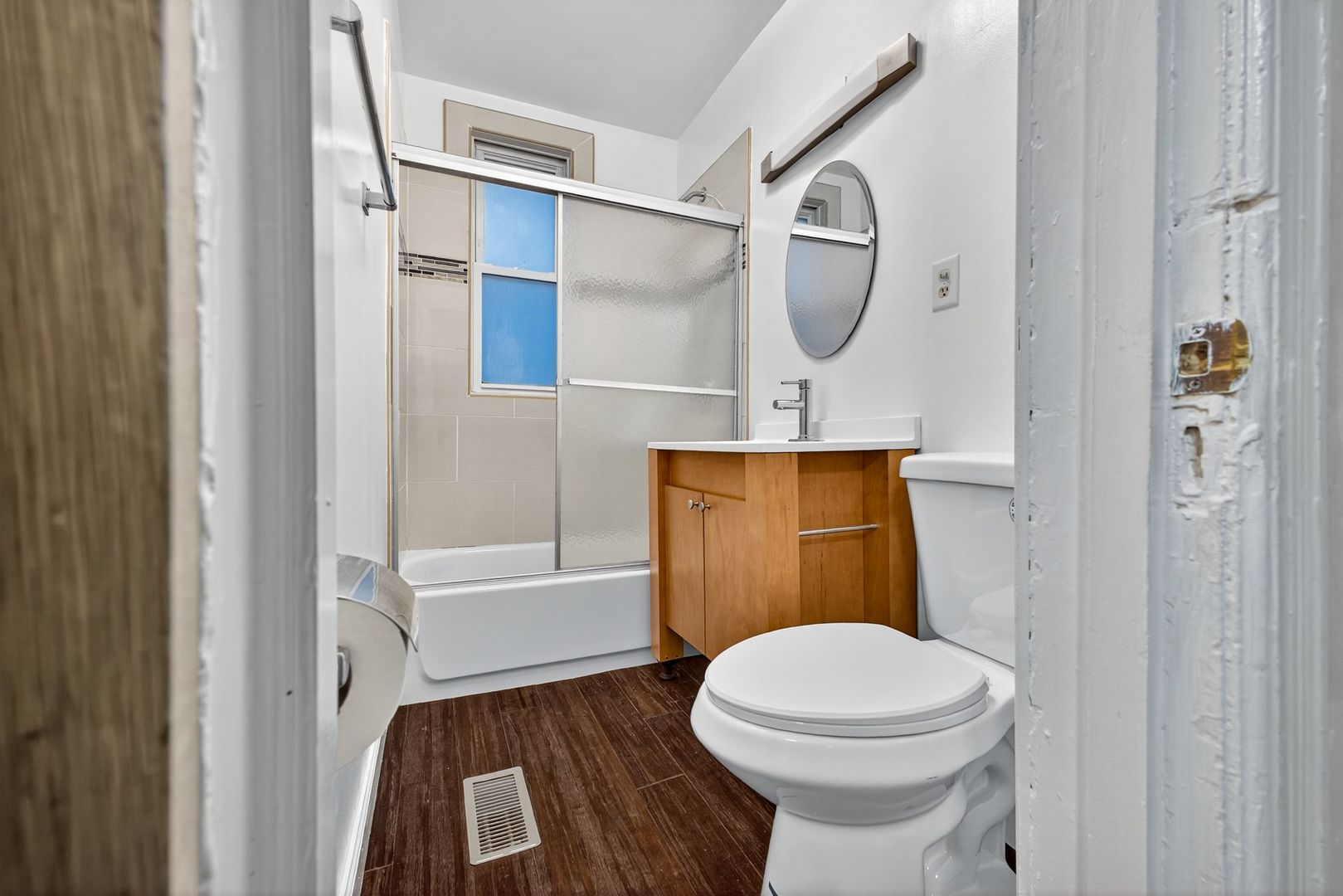 1922 N Whipple Street Unit: 1