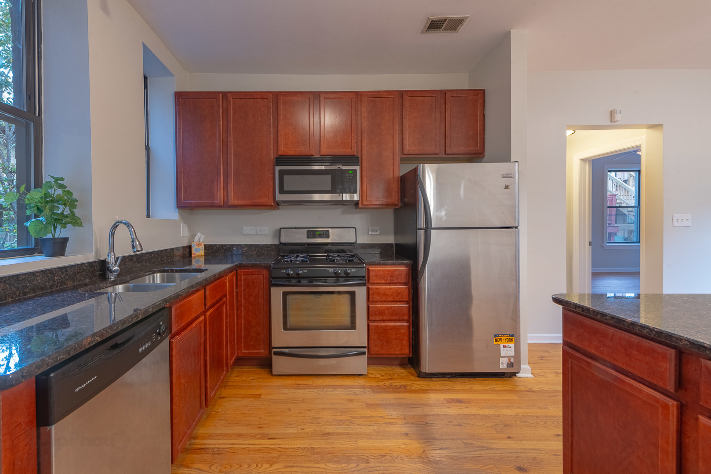 5223 S Drexel Avenue Unit: 2N