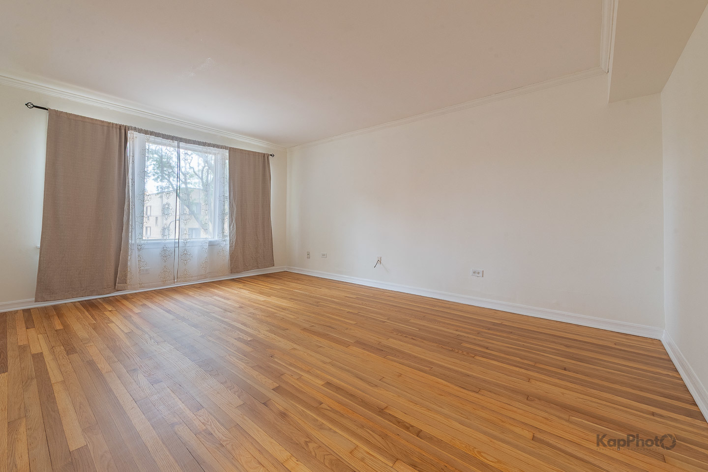 2041 W Jarvis Avenue Unit: 2E