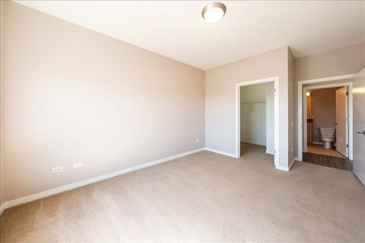 1155 W Roosevelt Road Unit: 503