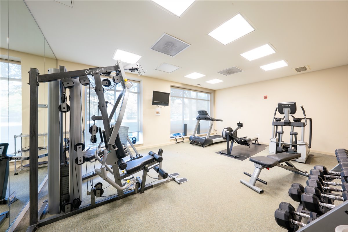 1155 W Roosevelt Road Unit: 503