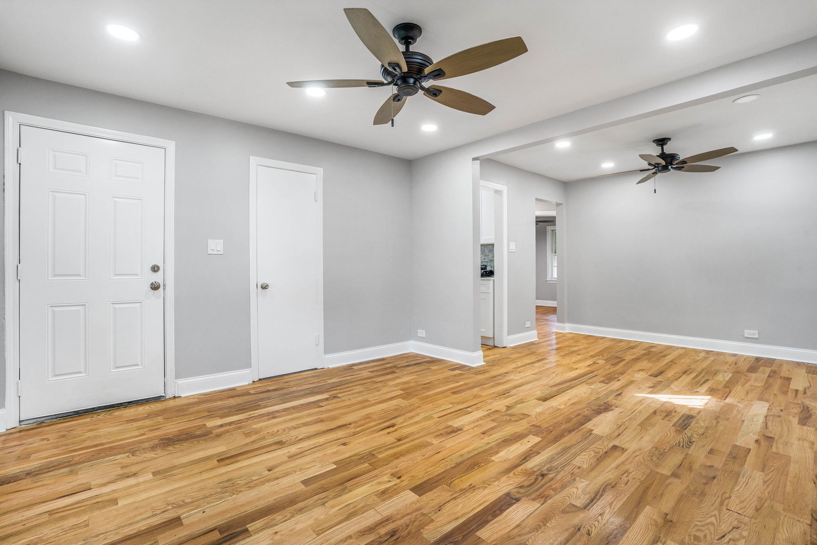 6411 S Leclaire Avenue