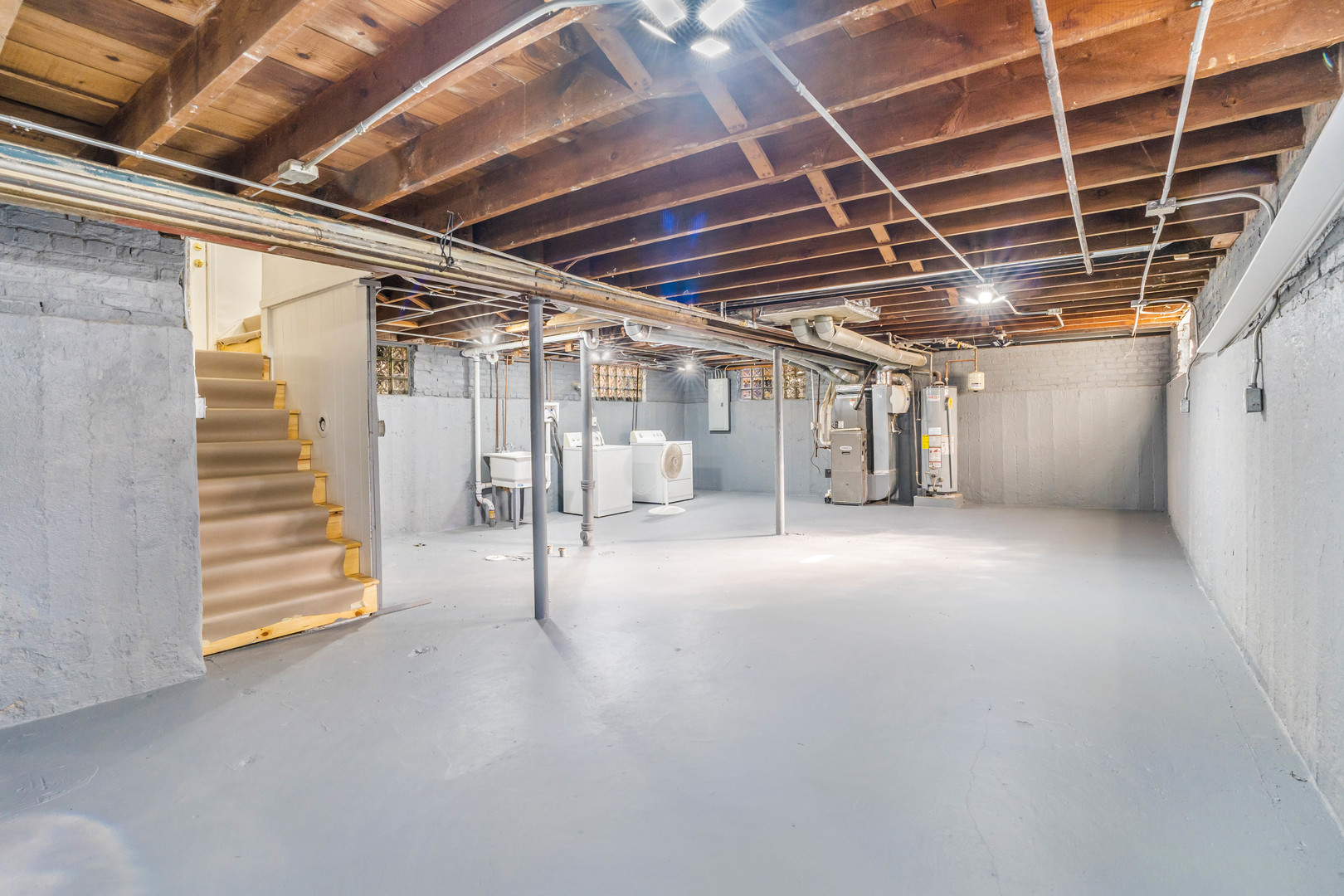 6411 S Leclaire Avenue