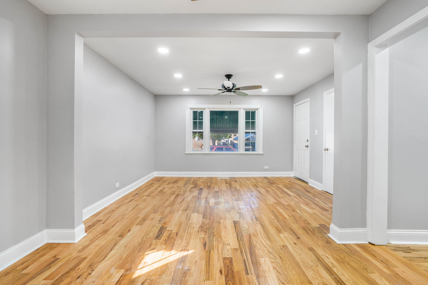 6411 S Leclaire Avenue