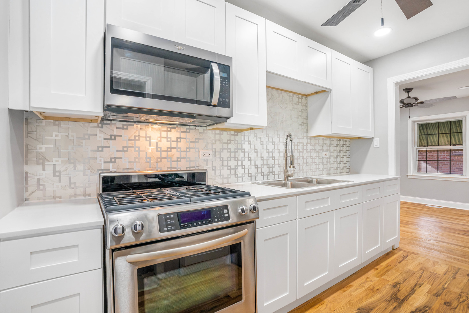 6411 S Leclaire Avenue