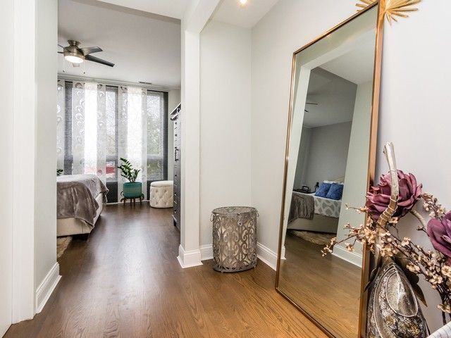 1151 W Washington Boulevard Unit: 102