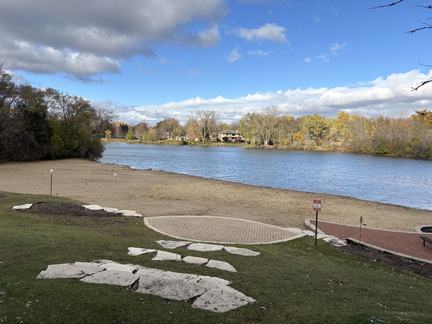 120 Lakeview Drive Unit: 318