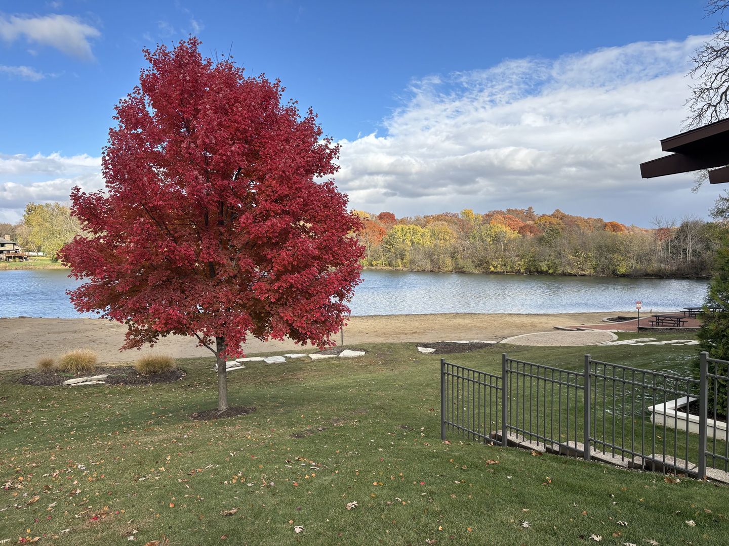 120 Lakeview Drive Unit: 318