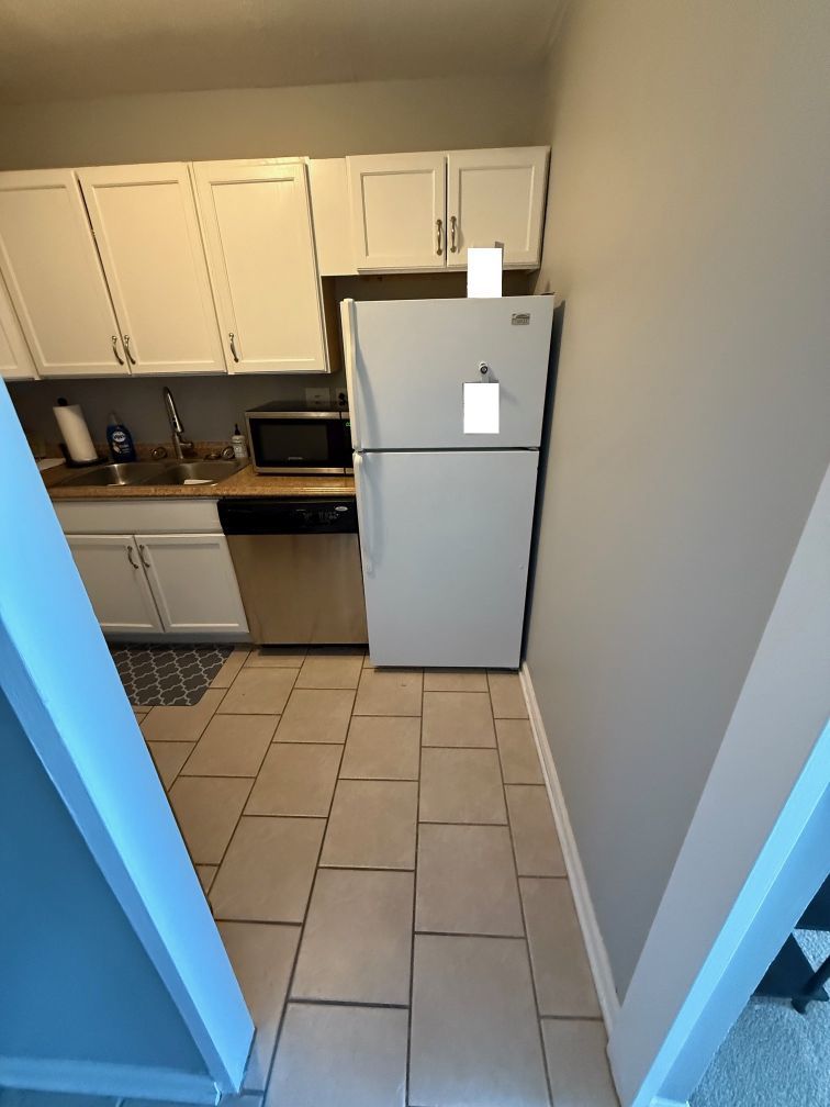 720 W Gordon Terrace Unit: 17J