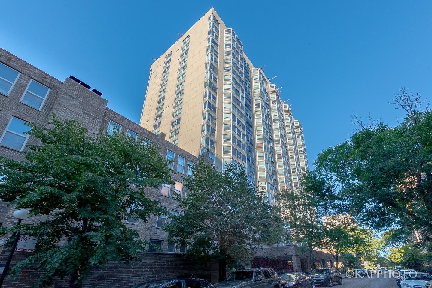 720 W Gordon Terrace Unit: 17J