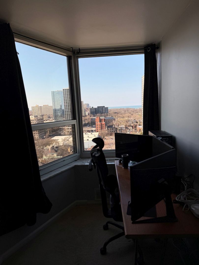 720 W Gordon Terrace Unit: 17J