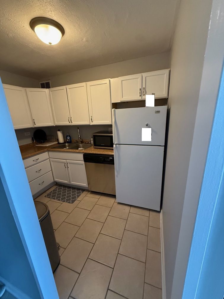 720 W Gordon Terrace Unit: 17J