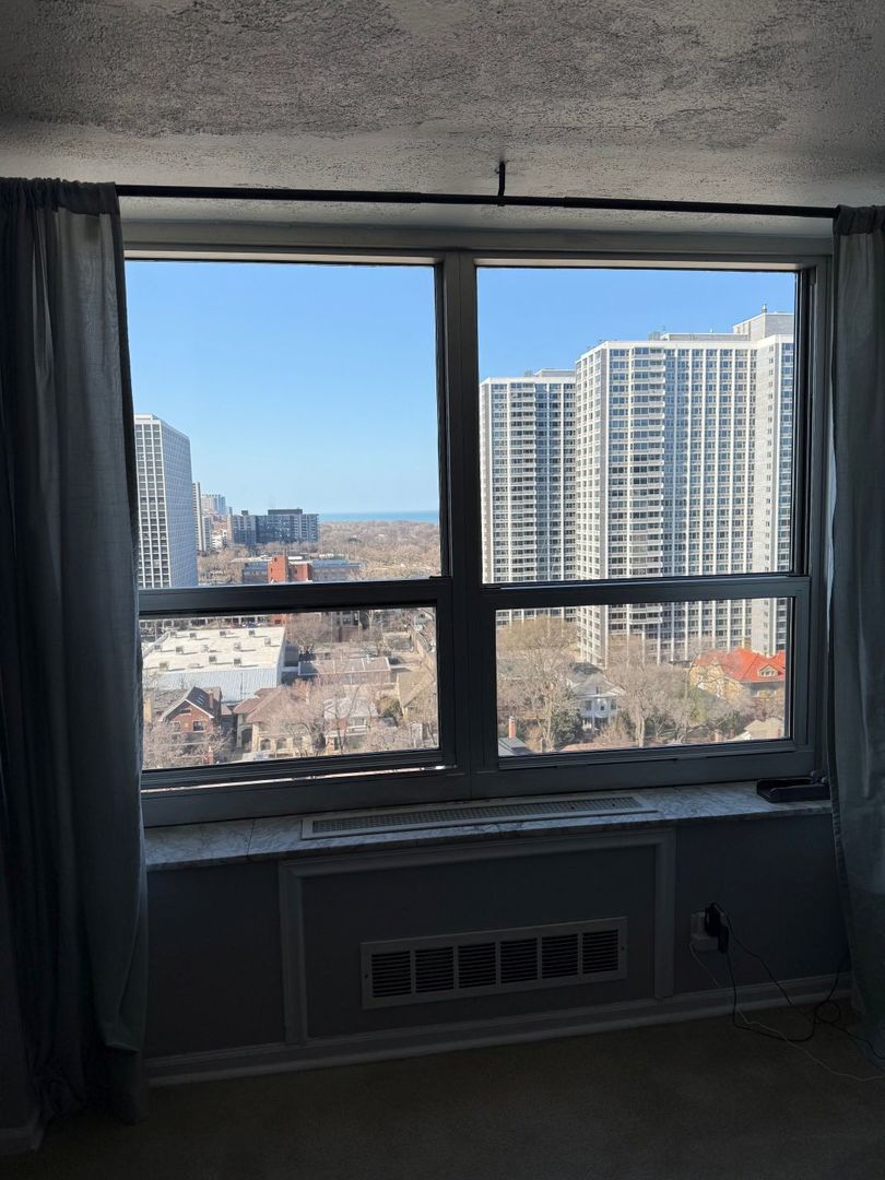 720 W Gordon Terrace Unit: 17J