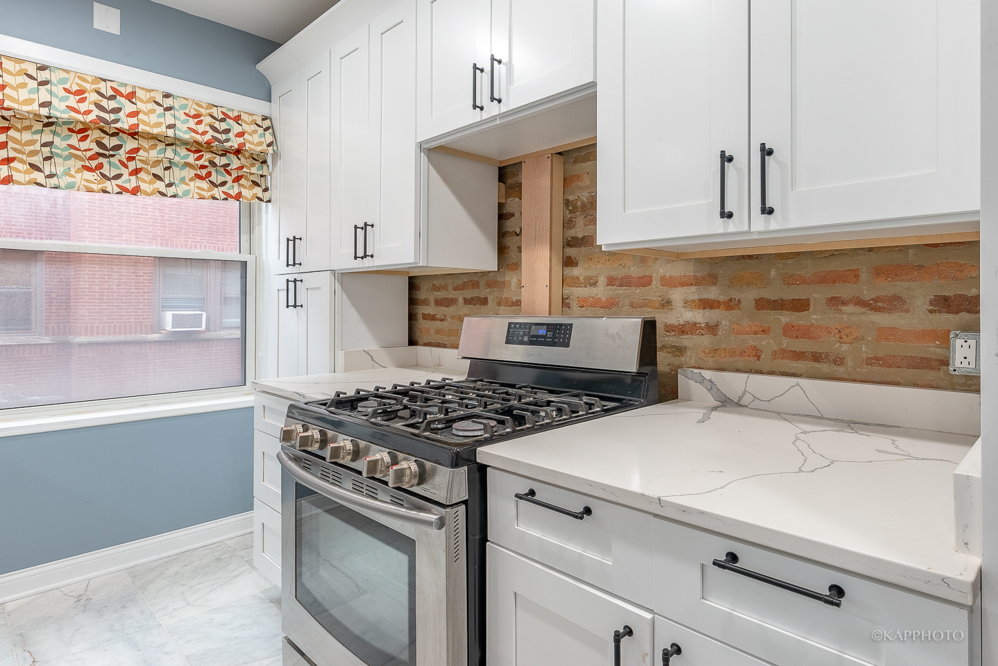 1329 W Addison Street Unit: 1A