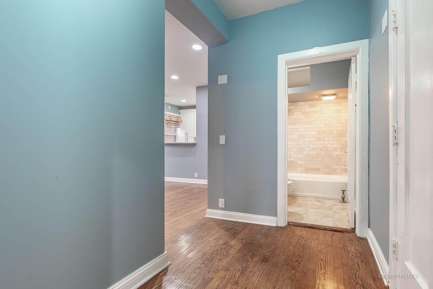 1329 W Addison Street Unit: 1A