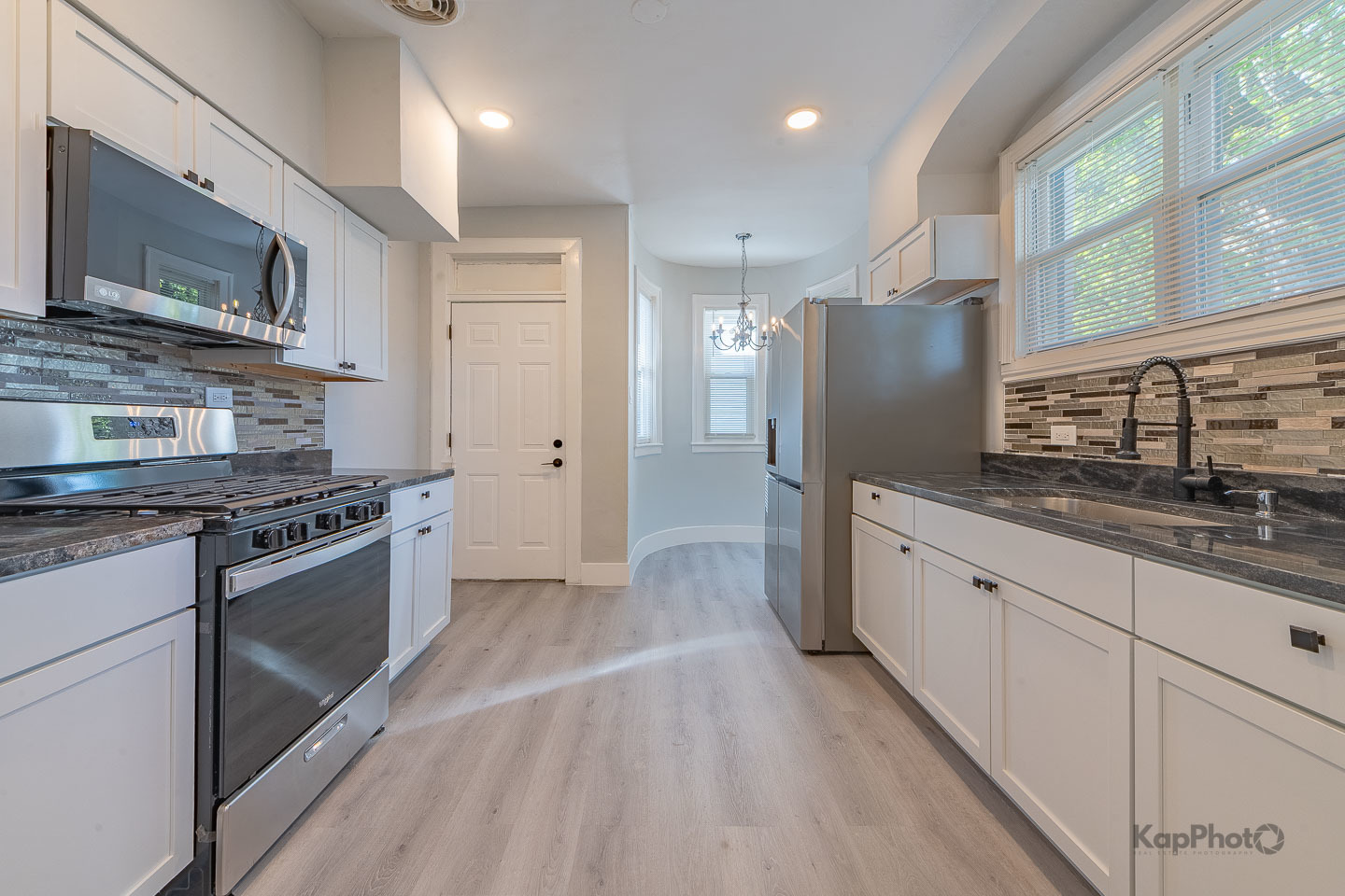 6259 W Peterson Avenue