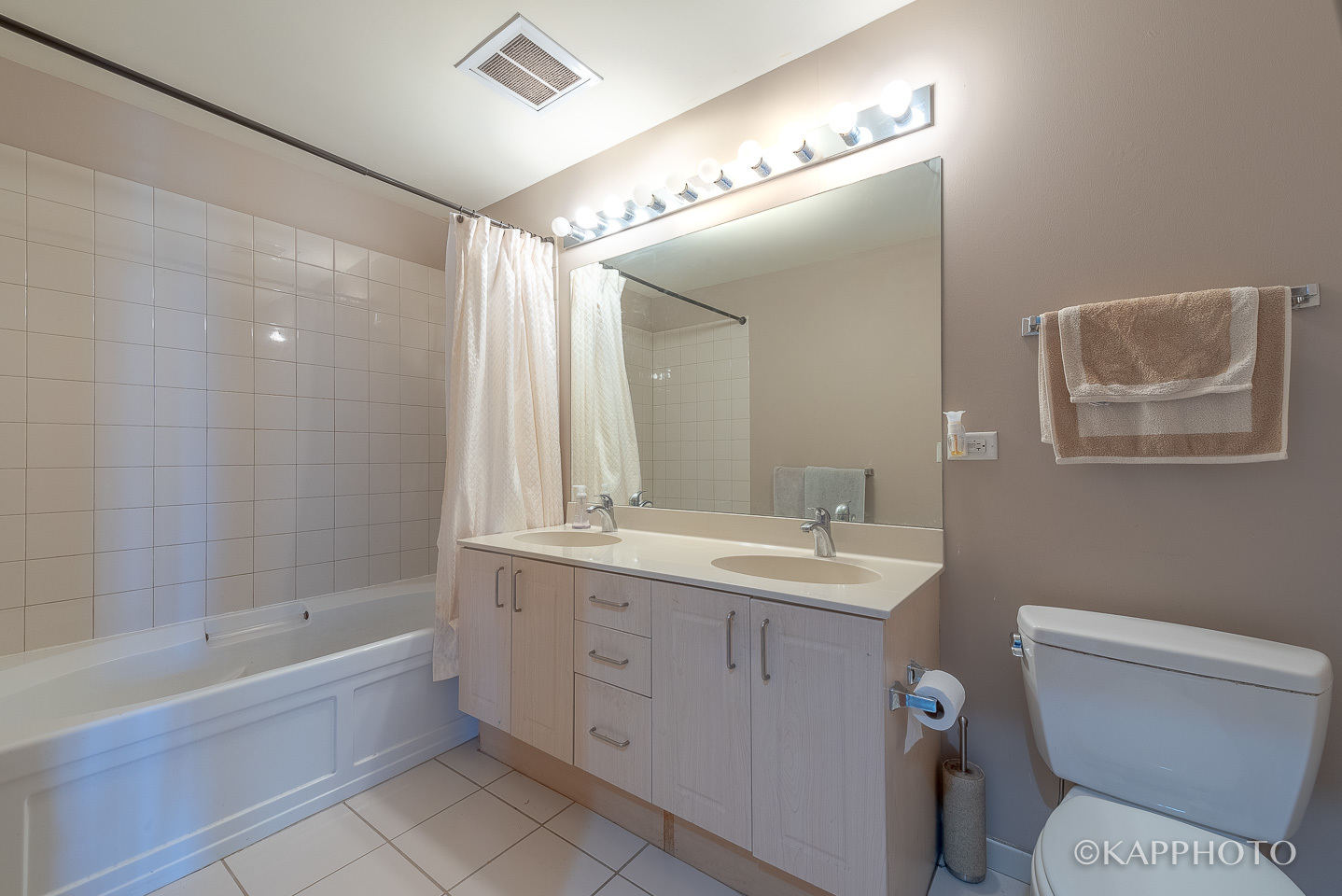 1620 S Michigan Avenue Unit: 904